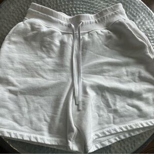 Lululemon High Rise 5’’ Scuba Shorts